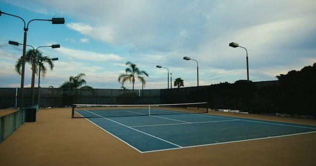 Renovación de una chancha de tennis en Tijuana realizada por Constructora ANIRAC
